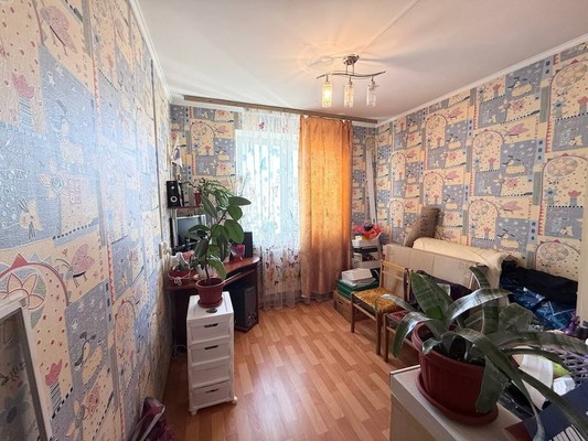 Продам трехкомнатную (3-комн.) квартиру, им. Матэ Залки ул, 7кк, Симферополь г