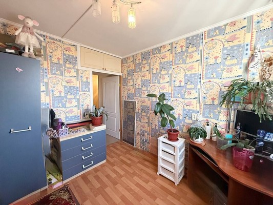 Продам трехкомнатную (3-комн.) квартиру, им. Матэ Залки ул, 7кк, Симферополь г