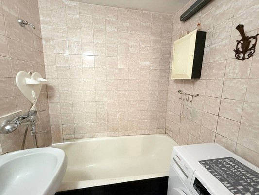 Продам трехкомнатную (3-комн.) квартиру, им. Матэ Залки ул, 7кк, Симферополь г