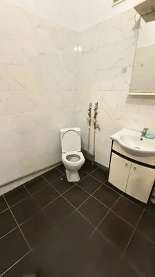 Продам двухкомнатную (2-комн.) квартиру, им. Сергея Есенина ул, 82к4, Краснодар г