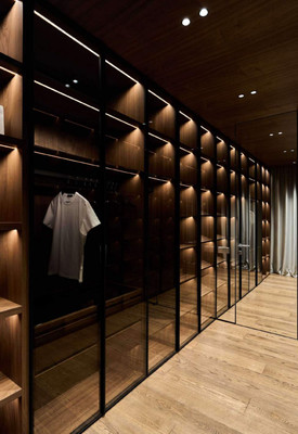 Продам многокомнатную квартиру, Усачёва ул, 2к3, Москва г