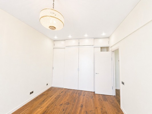 Продам трехкомнатную (3-комн.) квартиру, Шарикоподшипниковская ул, 41, Москва г