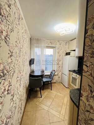 Продам однокомнатную (1-комн.) квартиру, Большая Очаковская ул, 21, Москва г