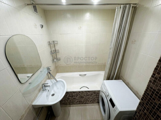 Продам трехкомнатную (3-комн.) квартиру, Лермонтовский пр-кт, 12, Москва г