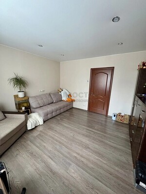 Продам трехкомнатную (3-комн.) квартиру, Ратная ул, 10к2, Москва г