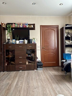 Продам трехкомнатную (3-комн.) квартиру, Ратная ул, 10к2, Москва г