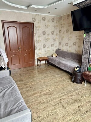 Продам трехкомнатную (3-комн.) квартиру, Ратная ул, 10к2, Москва г