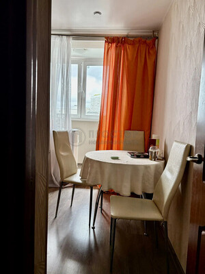 Продам трехкомнатную (3-комн.) квартиру, Ратная ул, 10к2, Москва г