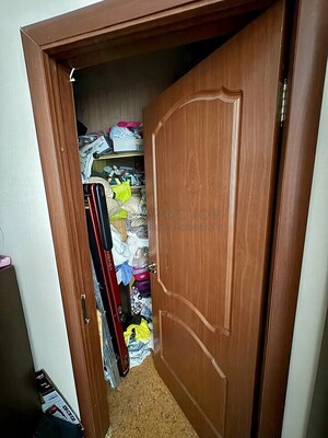 Продам трехкомнатную (3-комн.) квартиру, Ратная ул, 10к2, Москва г