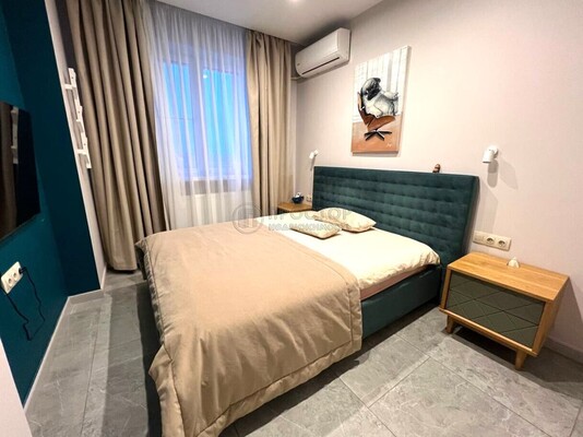 Продам двухкомнатную (2-комн.) квартиру, Заводская ул, 18к3, Нахабино рп