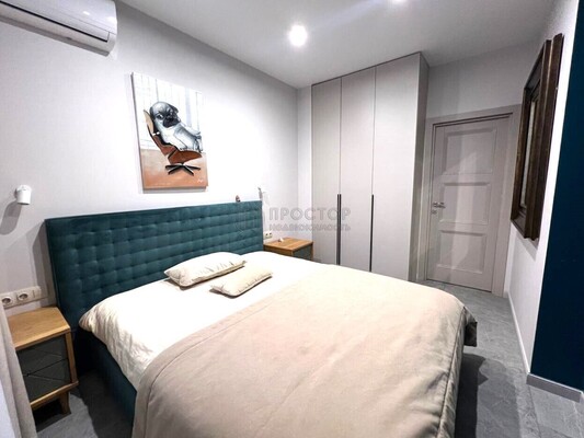 Продам двухкомнатную (2-комн.) квартиру, Заводская ул, 18к3, Нахабино рп