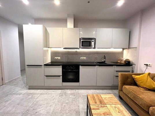 Продам двухкомнатную (2-комн.) квартиру, Заводская ул, 18к3, Нахабино рп