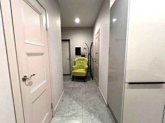 Продам двухкомнатную (2-комн.) квартиру, Заводская ул, 18к3, Нахабино рп