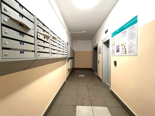 Продам двухкомнатную (2-комн.) квартиру, Заводская ул, 18к3, Нахабино рп