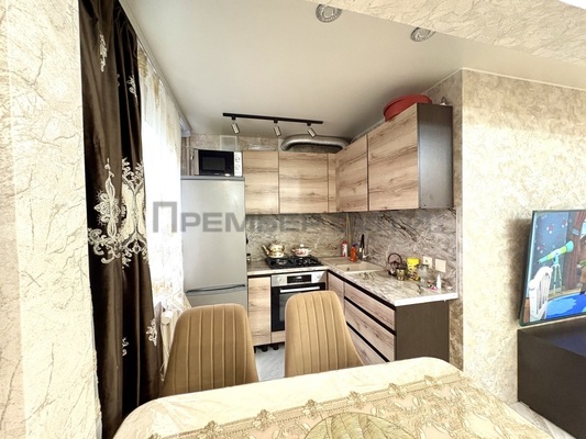 Продам двухкомнатную (2-комн.) квартиру, Гурьянова ул, 10, Калуга г