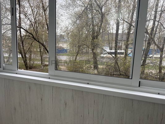 Продам двухкомнатную (2-комн.) квартиру, Гурьянова ул, 10, Калуга г