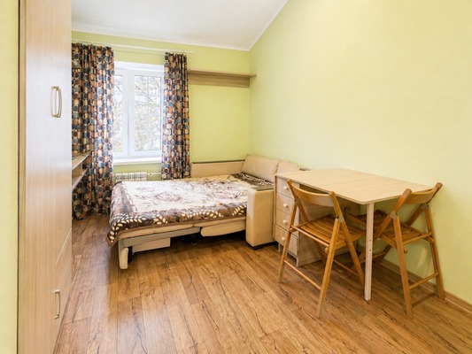 Продам однокомнатную (1-комн.) квартиру, Яхромская ул, 3, Москва г