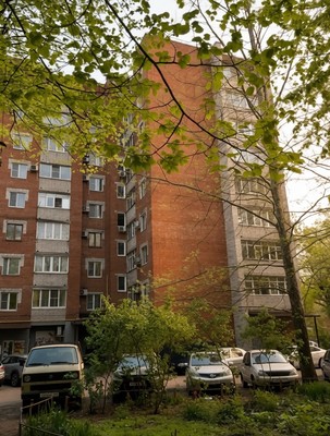 Продам двухкомнатную (2-комн.) квартиру, им. 40-летия Победы ул, 37/1, Краснодар г