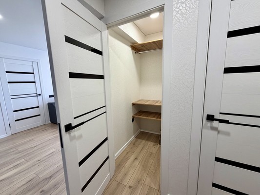 Продам трехкомнатную (3-комн.) квартиру, Богдана Хмельницкого ул, 53, Астрахань г