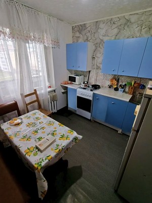 Продам двухкомнатную (2-комн.) квартиру, Октябрьская ул, 3, Никольское г