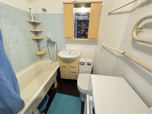 Продам однокомнатную (1-комн.) квартиру, Юрия Гагарина ул, 13к1, Уфа г