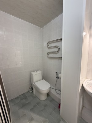 Продам трехкомнатную (3-комн.) квартиру, Ленина пр-кт, 7а, Нальчик г