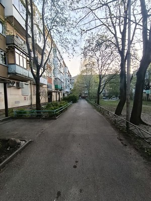 Продам трехкомнатную (3-комн.) квартиру, Багратиона ул, 74, Калининград г