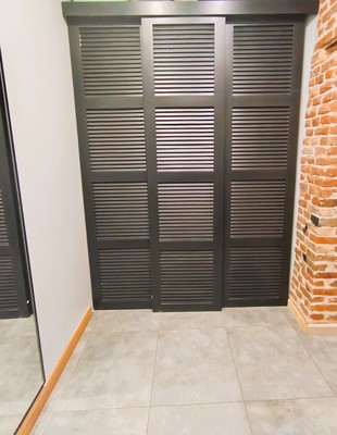 Продам двухкомнатную (2-комн.) квартиру, Офицерская ул, 3, Калининград г