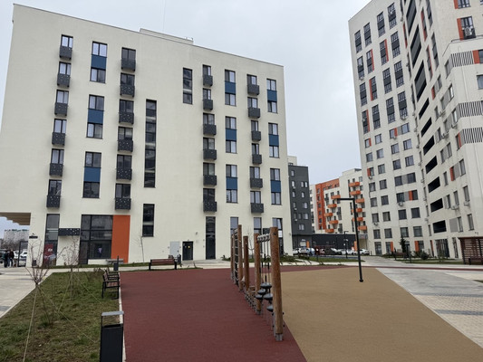 Продам однокомнатную (1-комн.) квартиру, Александра Суворова пр-кт, 1, Симферополь г