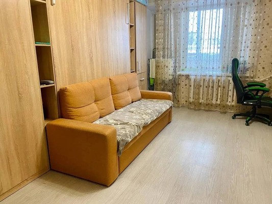 Продам однокомнатную (1-комн.) квартиру, Московская (Львовский мкр.) ул, 3а, Подольск г