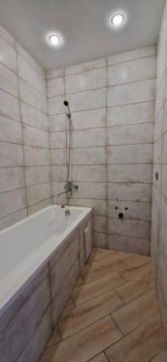 Продам двухкомнатную (2-комн.) квартиру, им. лётчика Позднякова ул, 2к3, Краснодар г