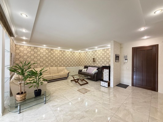 Продам трехкомнатную (3-комн.) квартиру, Тарчокова ул, 19к2, Нальчик г