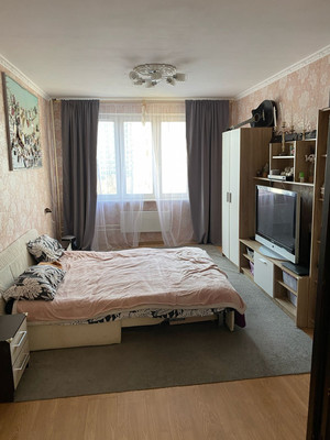 Продам трехкомнатную (3-комн.) квартиру, Маршала Федоренко ул, 14к4, Москва г