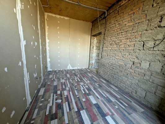 Продам трехкомнатную (3-комн.) квартиру, Вязовская ул, 4В, Нижний Тагил г