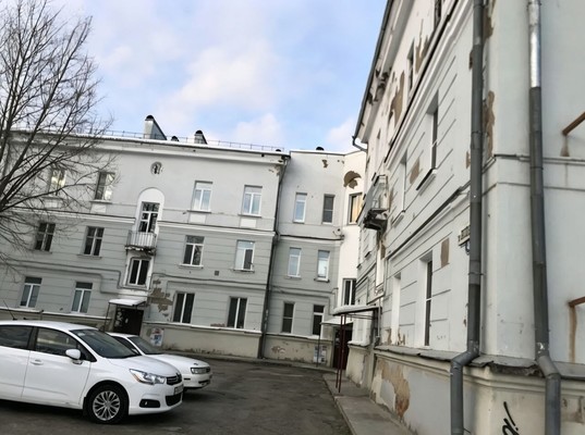 Продам трехкомнатную (3-комн.) квартиру, Вязовская ул, 4В, Нижний Тагил г