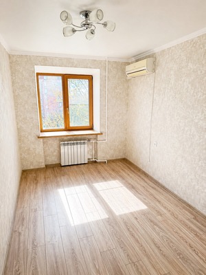 Продам двухкомнатную (2-комн.) квартиру, 2-я Краснодарская ул, 129к2, Ростов-на-Дону г