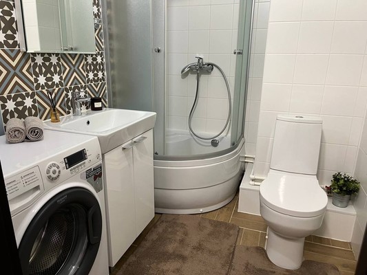 Продам однокомнатную (1-комн.) квартиру, Петровский б-р, 25, Бугры п