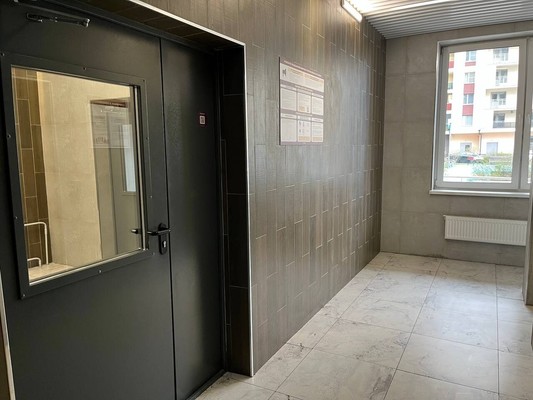 Продам однокомнатную (1-комн.) квартиру, Петровский б-р, 25, Бугры п