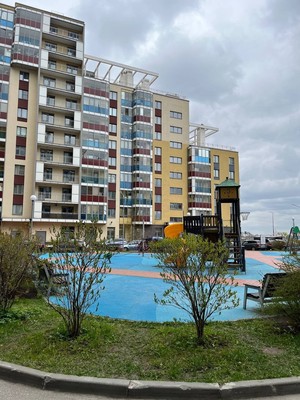 Продам однокомнатную (1-комн.) квартиру, Петровский б-р, 25, Бугры п