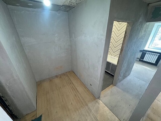 Продам однокомнатную (1-комн.) квартиру, Таежная ул, 10, Комсомольск-на-Амуре г