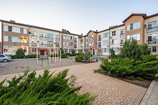 Продам двухкомнатную (2-комн.) квартиру, им. Валерия Вишневецкого ул, 11, Краснодар г