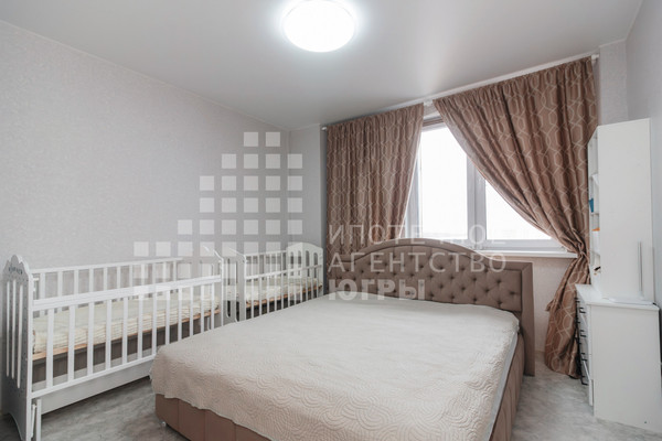 Продам двухкомнатную (2-комн.) квартиру, Анны Коньковой ул, 16, Ханты-Мансийск г