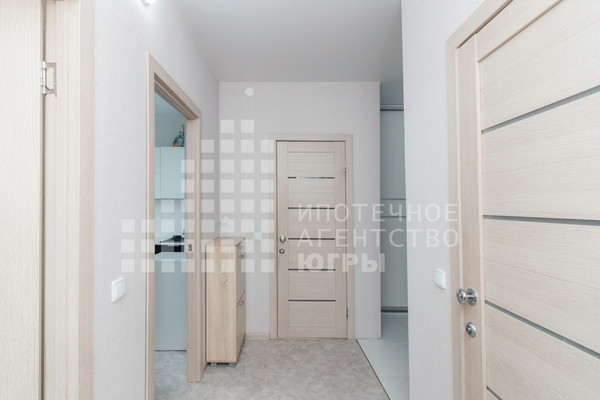 Продам двухкомнатную (2-комн.) квартиру, Анны Коньковой ул, 16, Ханты-Мансийск г