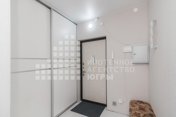 Продам двухкомнатную (2-комн.) квартиру, Анны Коньковой ул, 16, Ханты-Мансийск г