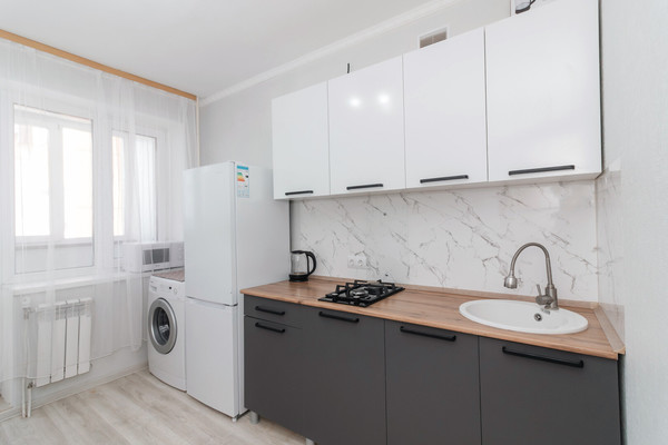 Продам двухкомнатную (2-комн.) квартиру, Свободы ул, 61, Ханты-Мансийск г