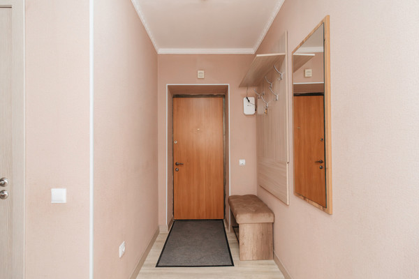 Продам двухкомнатную (2-комн.) квартиру, Свободы ул, 61, Ханты-Мансийск г