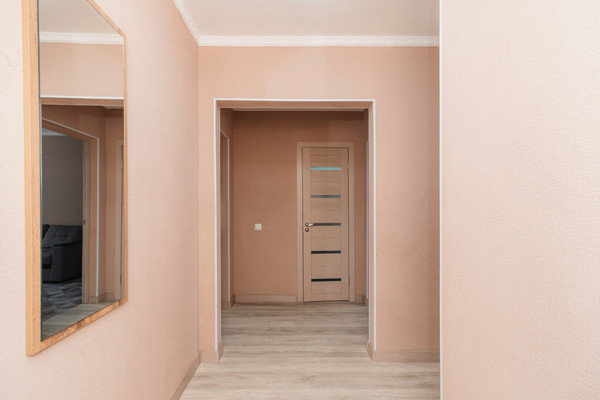 Продам двухкомнатную (2-комн.) квартиру, Свободы ул, 61, Ханты-Мансийск г