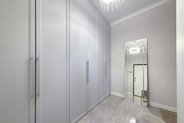 Продам трехкомнатную (3-комн.) квартиру, Шмитовский проезд, 39к2, Москва г