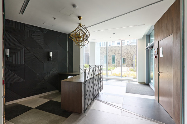 Продам трехкомнатную (3-комн.) квартиру, Шмитовский проезд, 39к2, Москва г