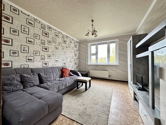 Продам однокомнатную (1-комн.) квартиру, Плеханова ул, 29к2, Москва г